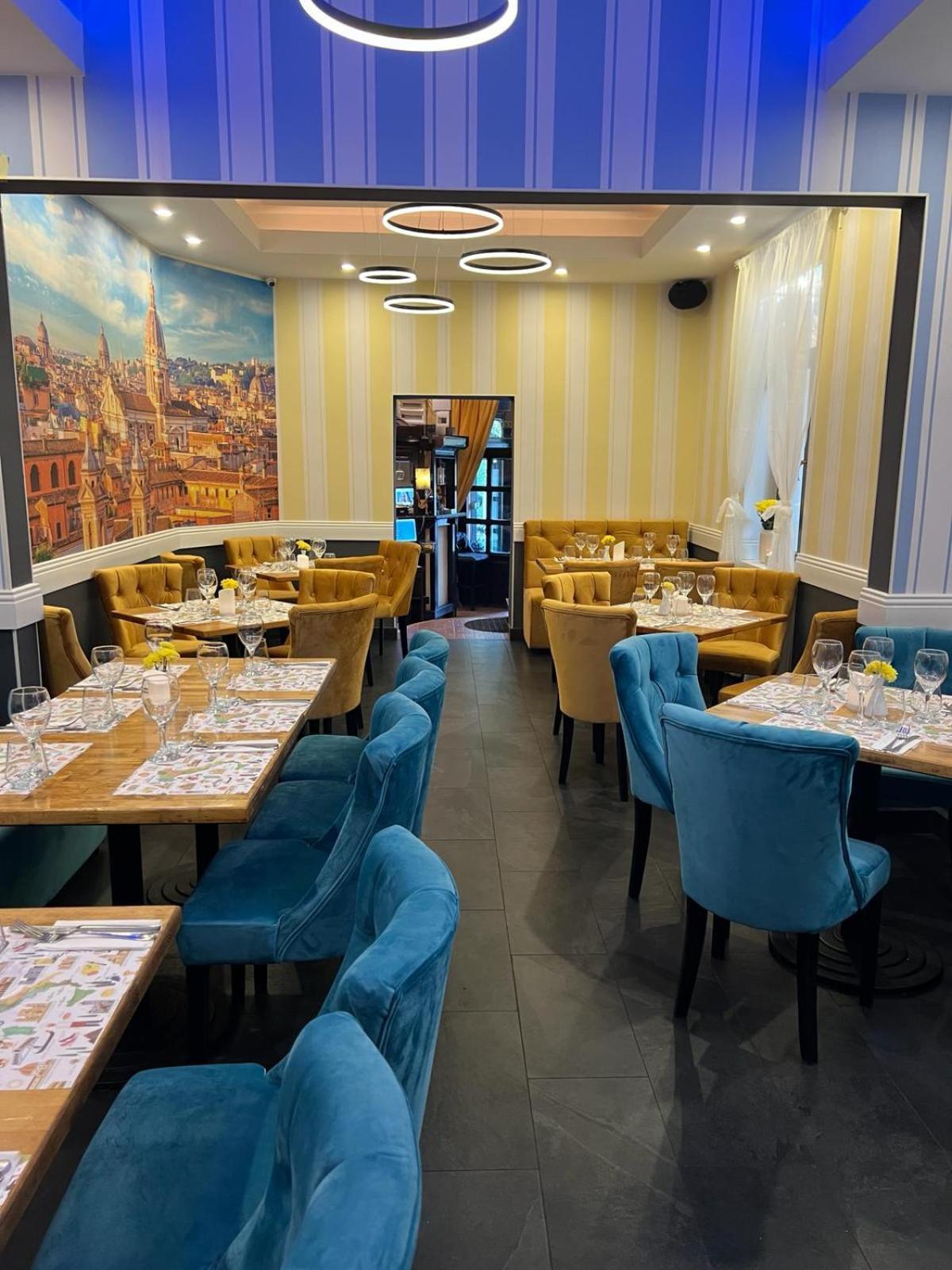 Hotel Les Jardins Carol 4*